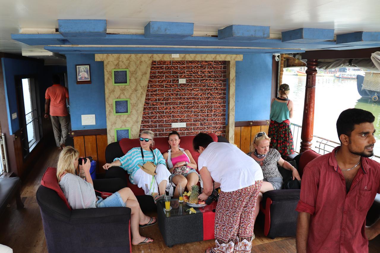 Friends Cruise, Nightstay Houseboat * Alappuzha