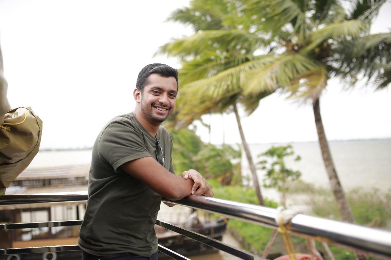 Friends Cruise, Nightstay Houseboat Alappuzha